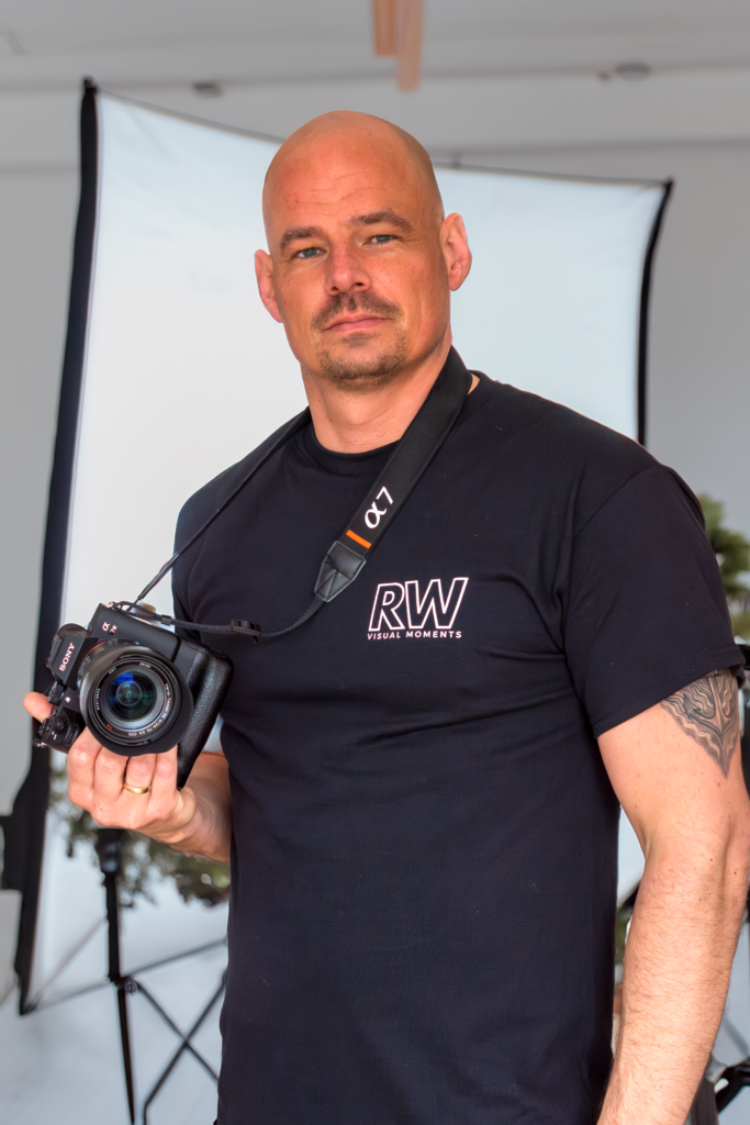 Robert Studio 2 683x1024